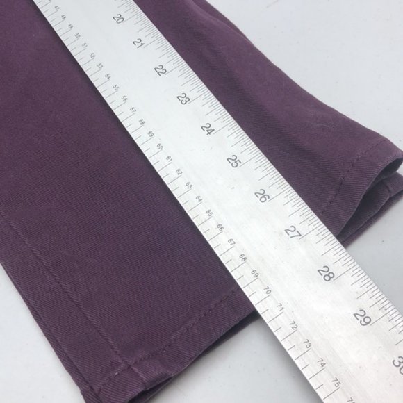 LIKE NEW GLORIA VANDERBILT HIGH RISE PURPLE DRESS JEANS 10/30x28 ⭐ - Picture 10 of 12